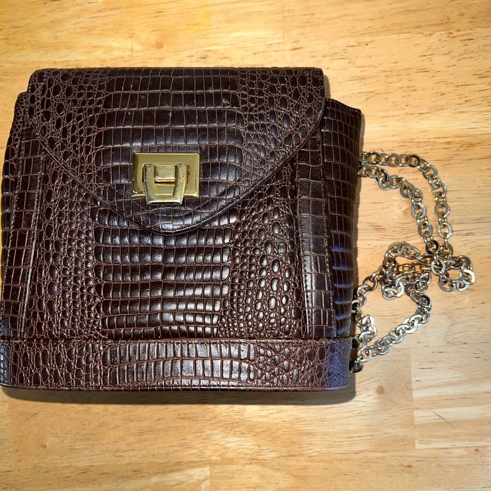 Brown Crocodile Pattern Chain Bag